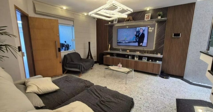 Belo Sobrado à venda com 161 m² na Vila Scarpelli em Santo André!