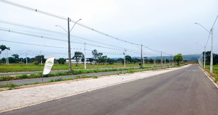 LOTES  RESIDÊNCIAIS  À VENDA COM SINAL DE 5% NEGOCIAMOS  ESTE  SINAL COM VOCÊ!