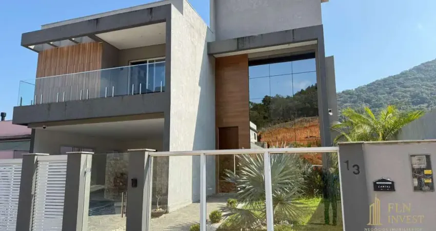 Exclusiva casa de alto padrão | 500m², hidro, energia solar e vista privativa