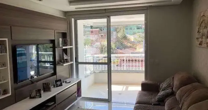 Amplo apartamento 3 quartos à venda no itacorubi, semi-mobiliado e ensolarado