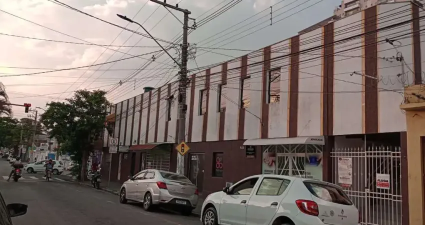 Sala para locação,porta para a rua, para qualquer tipo de segmento, área Central na cidade de Tauba