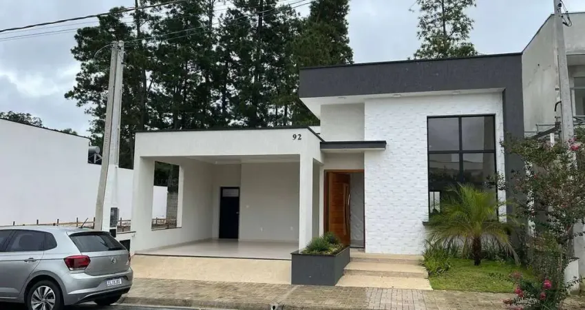 Casa para venda e locação, possuindo 03 ormitórios sendo 01 suíte, condomínio morada do visconde, t