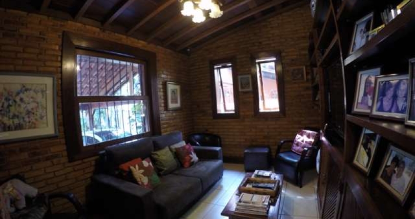 Casa com 4 quartos à venda na Pampulha, Belo Horizonte 
