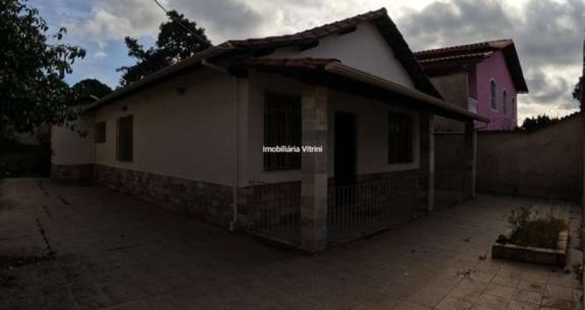 Casa com 2 quartos para alugar na Santa Terezinha, Belo Horizonte 
