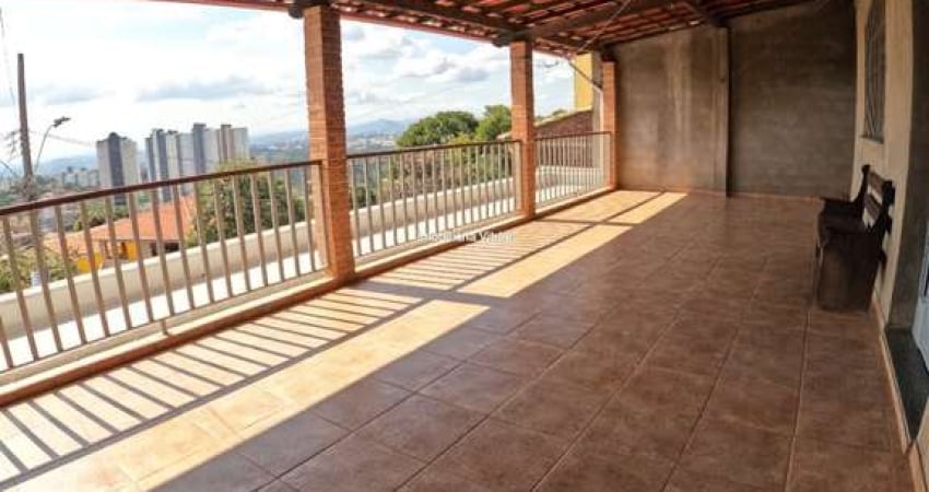 Casa com 3 quartos para alugar em Ouro Preto, Belo Horizonte 