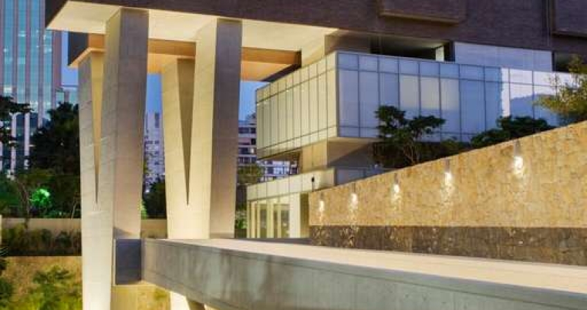Cobertura à venda em São Paulo, Itaim Bibi, com 4 quartos, 542m²