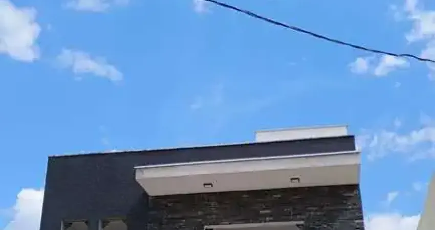 Casa nova c/ 3 suítes, piscina e gourmet – Cond. Helena Maria – R$1.190Mi