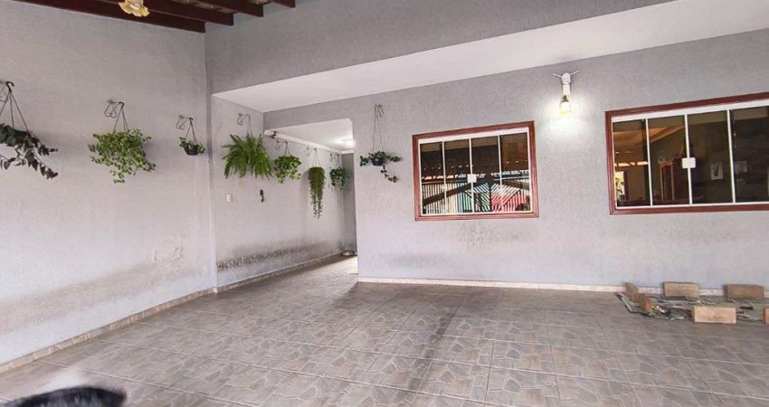 Sobrado à venda no Central Parque – 2 vagas, sala integrada e muito conforto