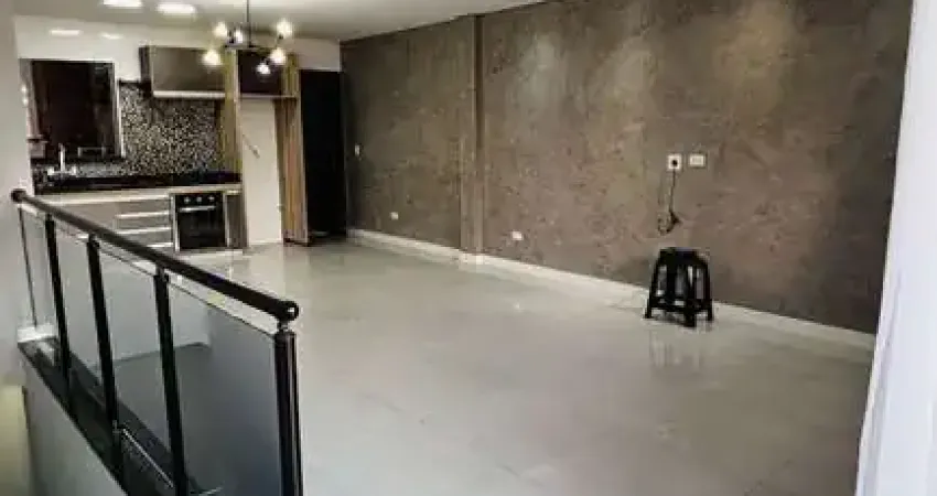 Ótima Casa com Suíte e 4 Vagas no Jardim Prestes de Barros