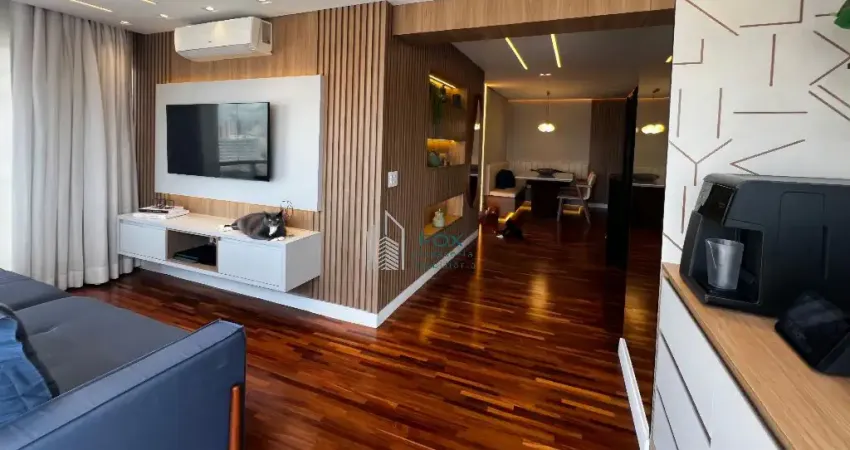 Apartamento 3 dormitórios com varanda e 2 vagas  no Tatuapé