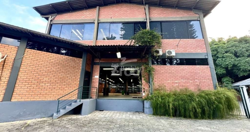 Barracão / Galpão / Depósito com 12 salas para alugar no Velha Central, Blumenau 