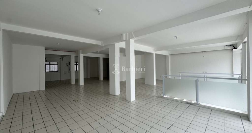 Sala comercial com 3 salas para alugar no Victor Konder, Blumenau 