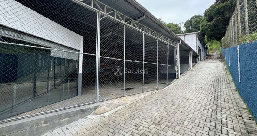 Barracão / Galpão / Depósito com 4 salas para alugar no Velha, Blumenau 
