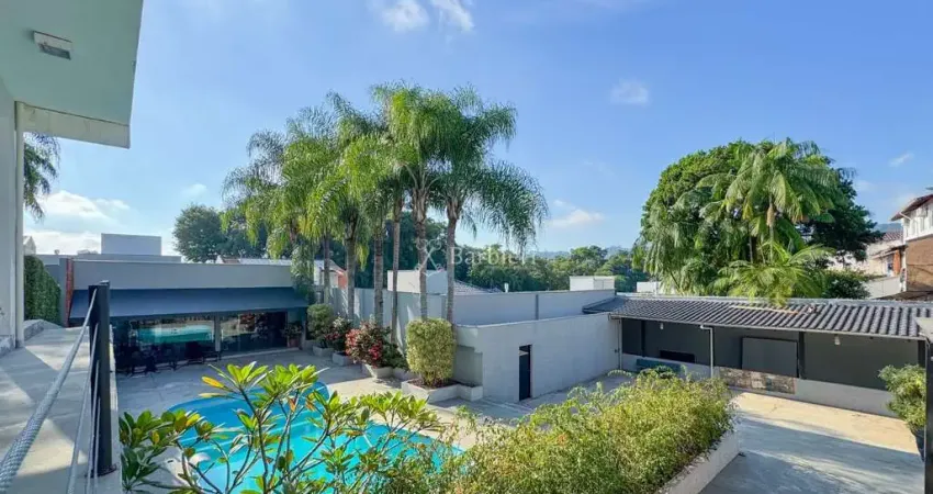 Casa com 5 quartos à venda no Velha, Blumenau 