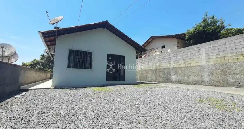Casa com 3 quartos para alugar no Badenfurt, Blumenau