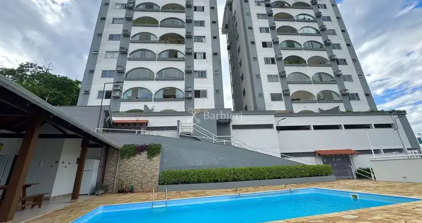 Apartamento com 3 quartos para alugar no Centro, Blumenau