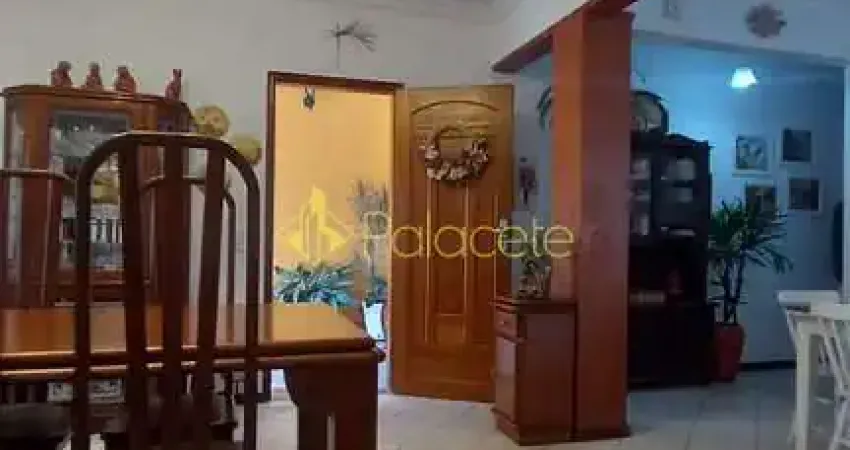 Casa à venda 4 Quartos, 1 Suite, 250M², Esplanada Independência, Taubaté - SP
