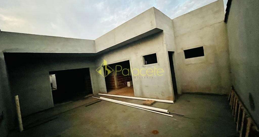Casa à venda 3 Quartos, 1 Suite, 4 Vagas, 250M², Jardim Yassuda, Pindamonhangaba - SP