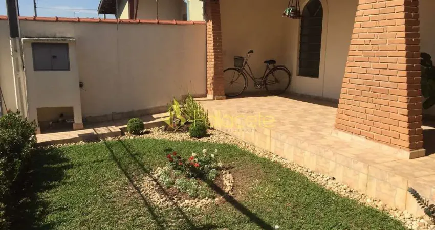 Casa à venda 5 Quartos, 1 Suite, 3 Vagas, 300M², Residencial Ouro Verde, Pindamonhangaba - SP