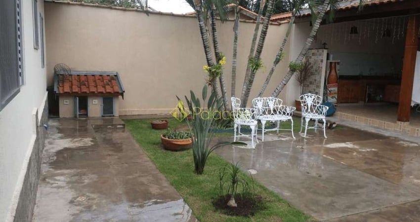 Casa à venda 2 Quartos, 2 Vagas, 300M², Jardim Santa Cecília, Pindamonhangaba - SP