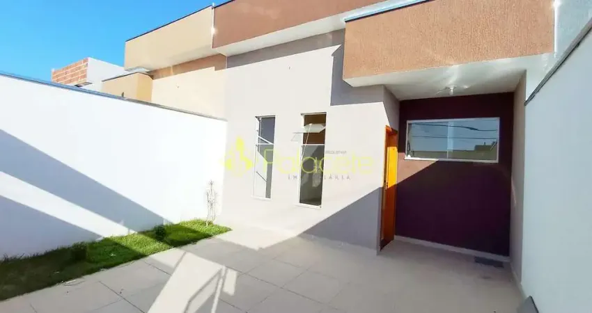 Casa à venda 3 Quartos, 1 Suite, 2 Vagas, 160M², Jardim Oásis, Taubaté - SP