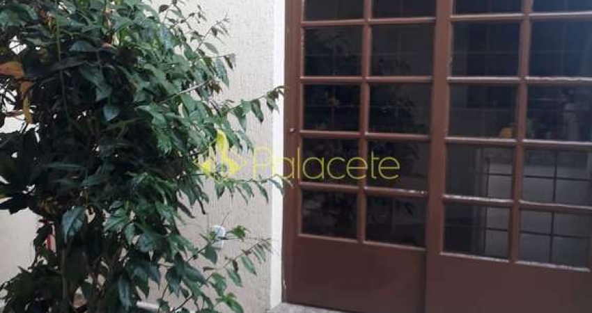 Casa à venda 3 Quartos, 1 Suite, 5 Vagas, 300M², Residencial Comercial Vila Verde, Pindamonhangaba