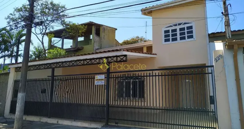 Casa à venda 4 Quartos, 2 Suites, 3 Vagas, 260M², Residencial Campos Maia, Pindamonhangaba - SP