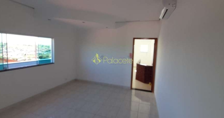 Casa à venda 3 Quartos, 2 Suites, 2 Vagas, 210M², Jardim Hípica Pinheiro, Taubaté - SP