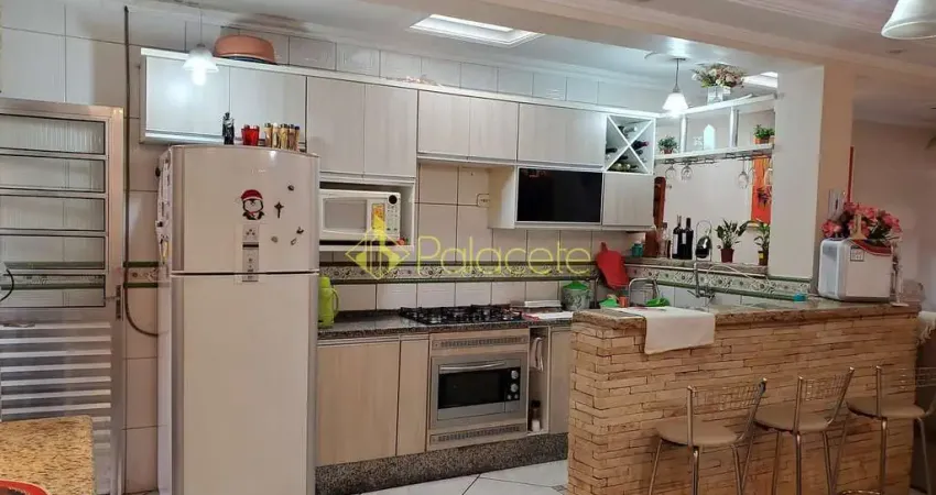 Casa à venda 2 Quartos, 1 Suite, 2 Vagas, 173M², Parque São Cristóvão, Taubaté - SP | Condomínio Le