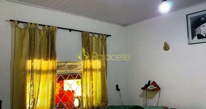 Casa à venda 2 Quartos, 2 Vagas, 125M², Triângulo, Pindamonhangaba - SP