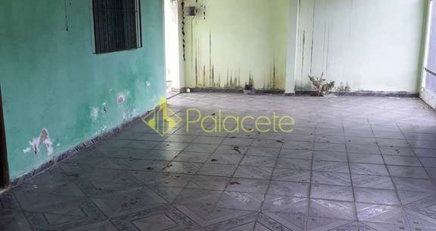 Casa à venda 2 Quartos, 3 Vagas, 300M², Jardim Santa Cecília, Pindamonhangaba - SP
