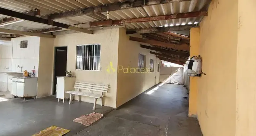 Casa à venda 3 Quartos, 1 Suite, 275M², Santana, Pindamonhangaba - SP