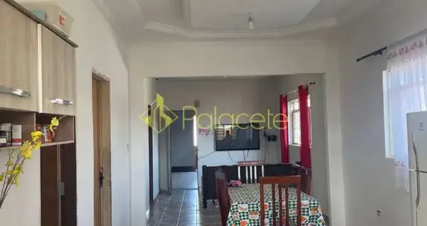 Casa à venda 3 Quartos, 250M², Conjunto Residencial Araretama, Pindamonhangaba - SP