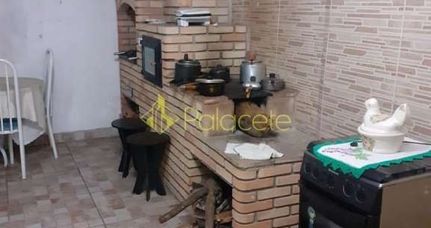 Casa à venda 3 Quartos, 1 Suite, 2 Vagas, Centro, Tremembé - SP