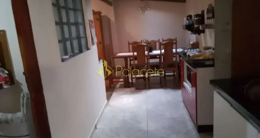 Casa à venda 2 Quartos, 1 Suite, 1 Vaga, 125M², Jardim Maricá, Pindamonhangaba - SP