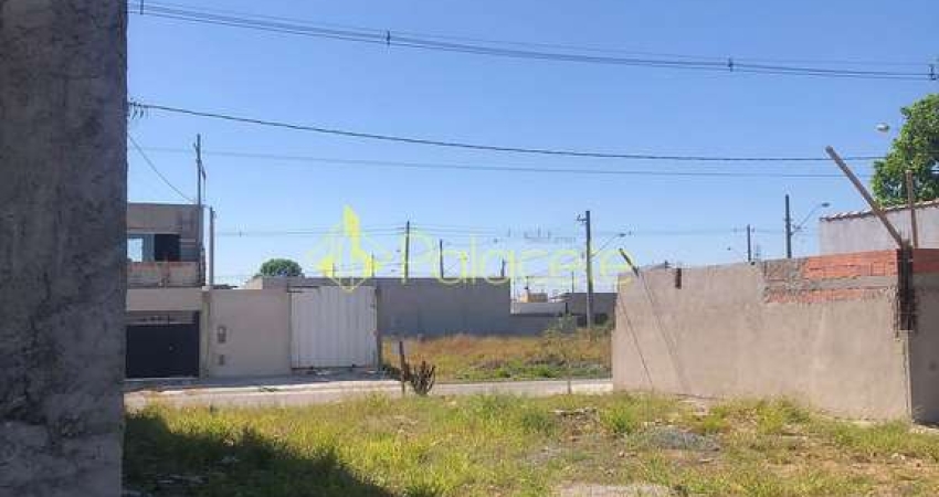 Terreno à venda Loteamento Residencial e Comercial Araguaia, Pindamonhangaba - SP