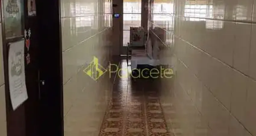 Casa à venda 3 Quartos, 2 Suites, 1 Vaga, 196M², Centro, Aparecida - SP