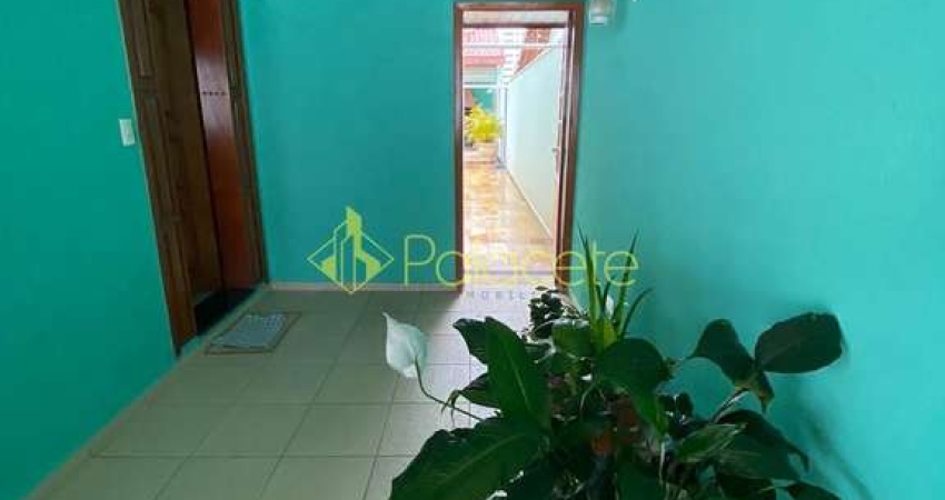 Casa à venda 4 Quartos, 3 Suites, 3 Vagas, 260M², Bosque Flamboyant, Taubaté - SP