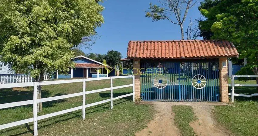 Chácara à venda 1 Quarto, 1 Suite, 13700M², Vila Menino Jesus, Caçapava - SP