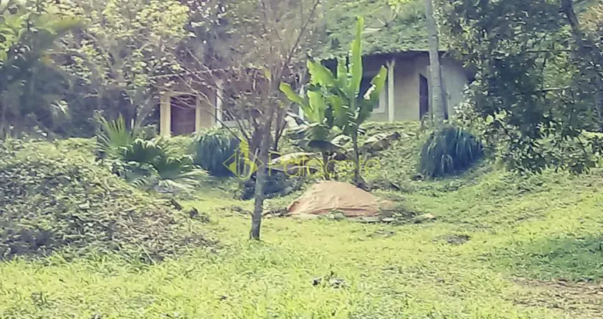 Chácara à venda 2 Quartos, 4 Vagas, 26000M², Bairro das Oliveiras, Pindamonhangaba - SP
