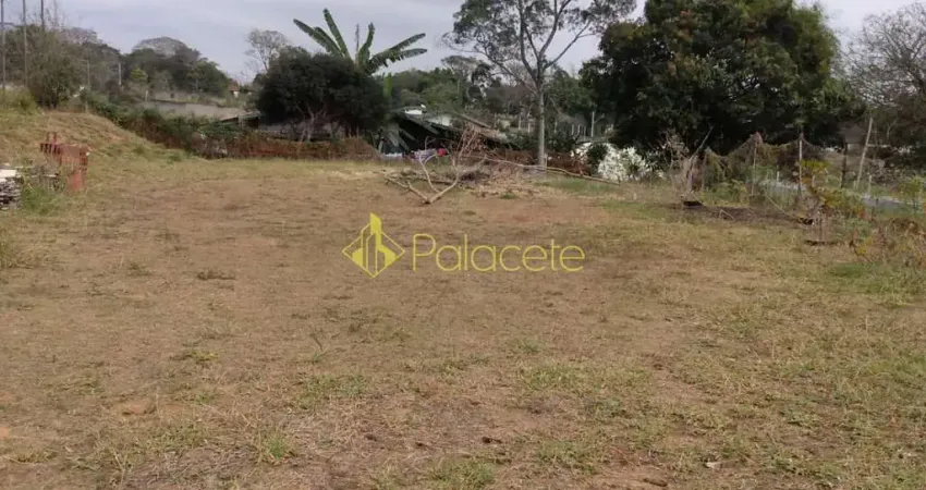 Chácara à venda 3 Quartos, 2 Vagas, 1800M², Parque Lago Azul, Pindamonhangaba - SP