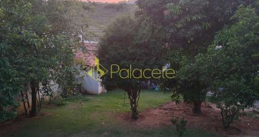 Chácara à venda 3 Quartos, 1 Suite, 2 Vagas, 650M², Jardim Santa Tereza, Taubaté - SP