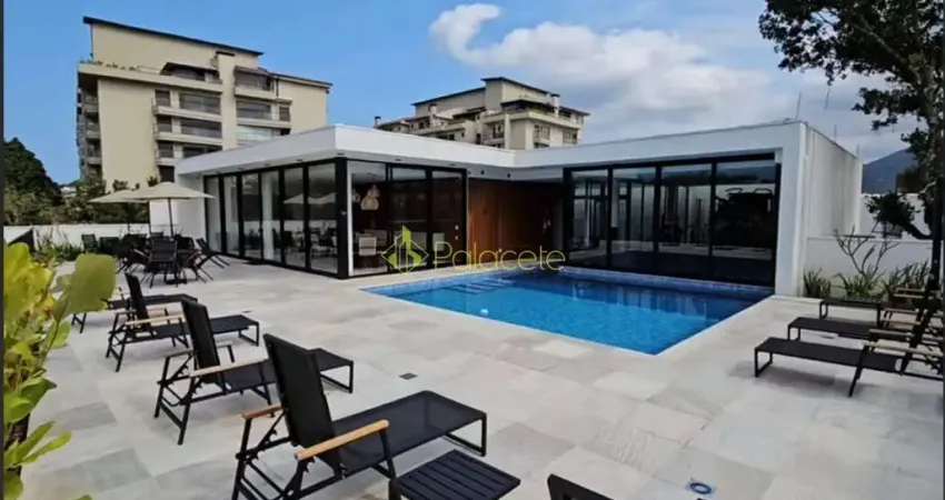 Casa em Condomínio com 2 Suítes Planejada e Mobiliada, com Lazer Completo e Localização Privilegiad