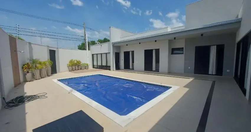 Casa com 3 quartos à venda, 214 m² por R$ 1.100.000 - Jardim Maria Helena - Nova Odessa/SP