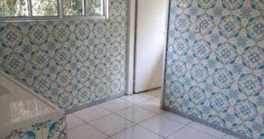 Apartamento com 2 dormitórios à venda, 55 m² por R$ 250.000,00 - Centro - São Vicente/SP