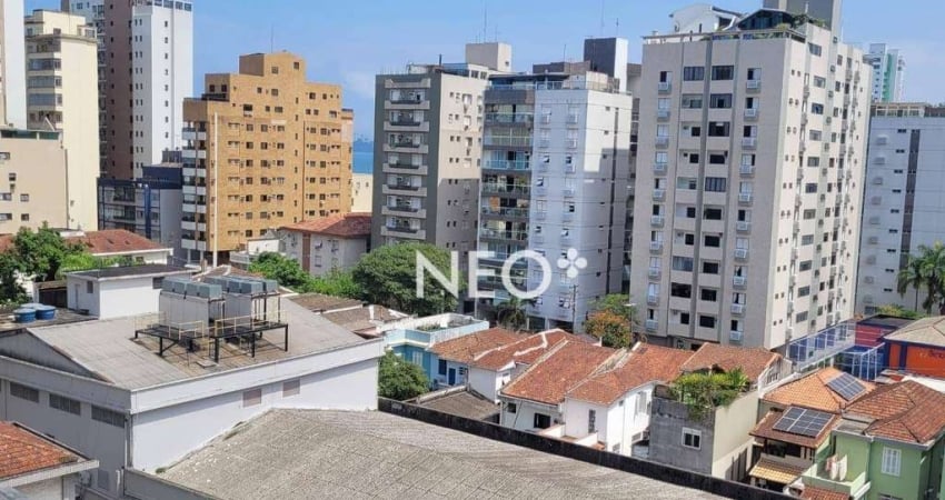 Apartamento amplo na quadra da praia com 3 Quartos e 2 Banheiros à Venda na Aparecida, 100 m² por R$ 600.000,00