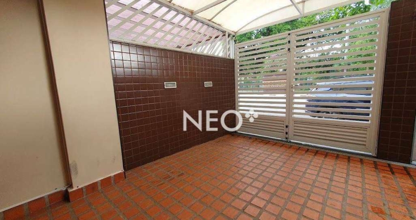 Sobrado com 2 dormitórios à venda por R$ 769.000,00 - Ponta da Praia - Santos/SP