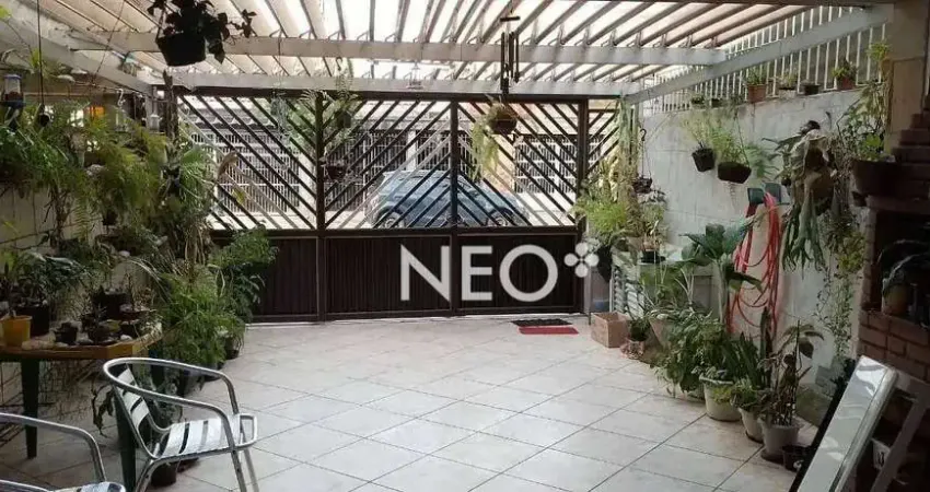 Casa com 3 quartos à venda na Rua Doutor Emílio Carlos, Vila Cascatinha, São Vicente