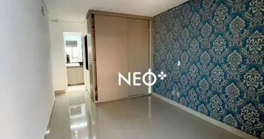 Cobertura Duplex de Alto Padrão à Venda na Ponta da Praia, Santos – 3 Suítes, 3 Vagas, Condomínio Completo