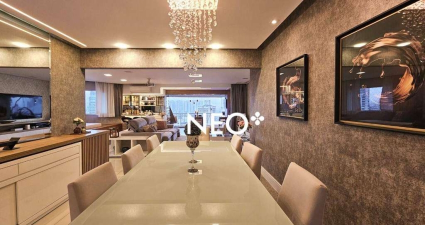 Apartamento com 3 dormitórios à venda, 200 m² por R$ 3.000.000,00 - Ponta da Praia - Santos/SP